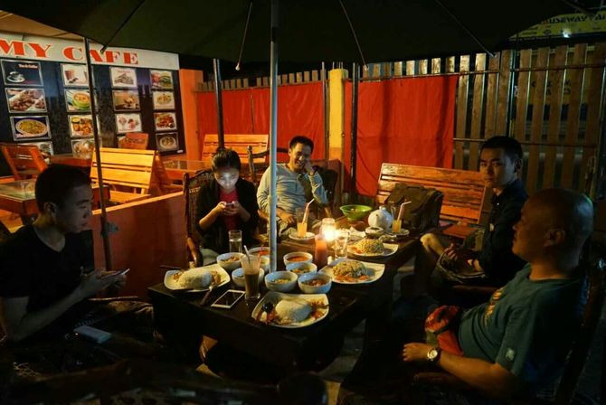 钟山:公交、客运复运 防疫便民“两不误”“ayx官网”(图1) ayx官网