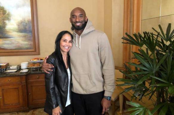 ayx官方网站-
科比生前已是商业奇才 他若建立曼巴品牌 有望逾越耐克？(图2)