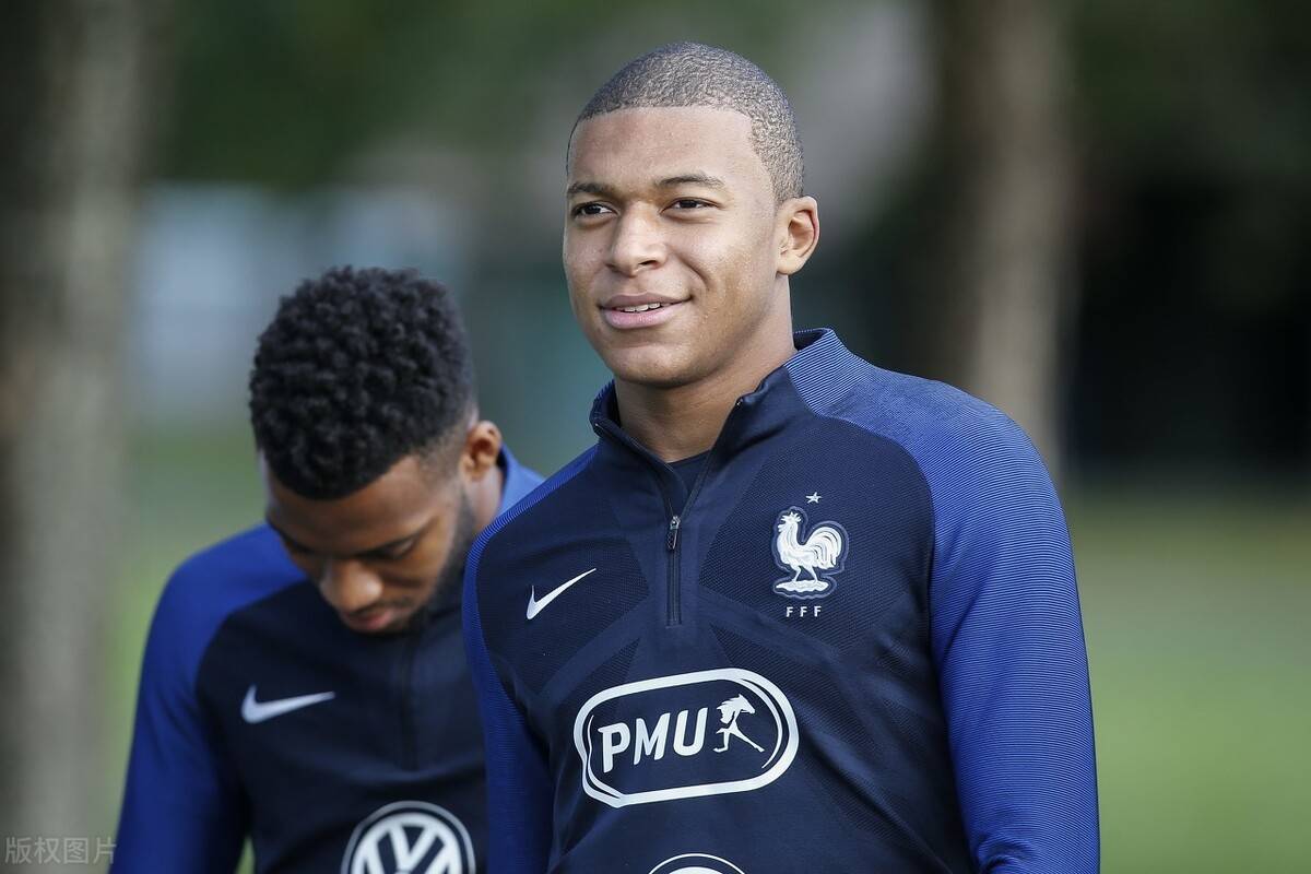 爱游戏（ayx）中国官方网站-
欧国联：瑞典VS法国(图2)