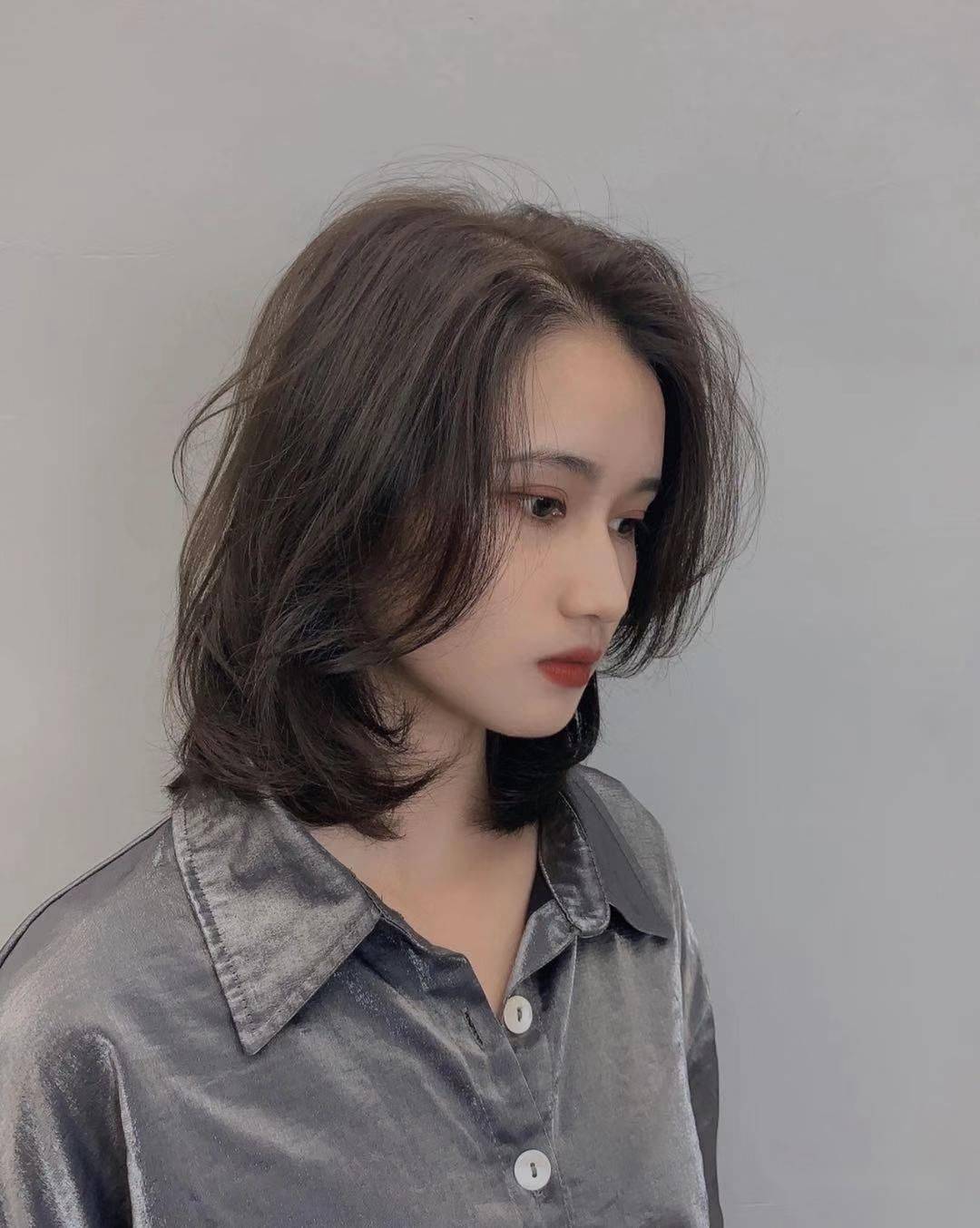 “ayx官方网站”
2020最新盛行“不长不短”发型(图45)