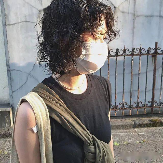 
2020年烫发必收：日系烫发气势派头提案：ayx官方网站(图10)