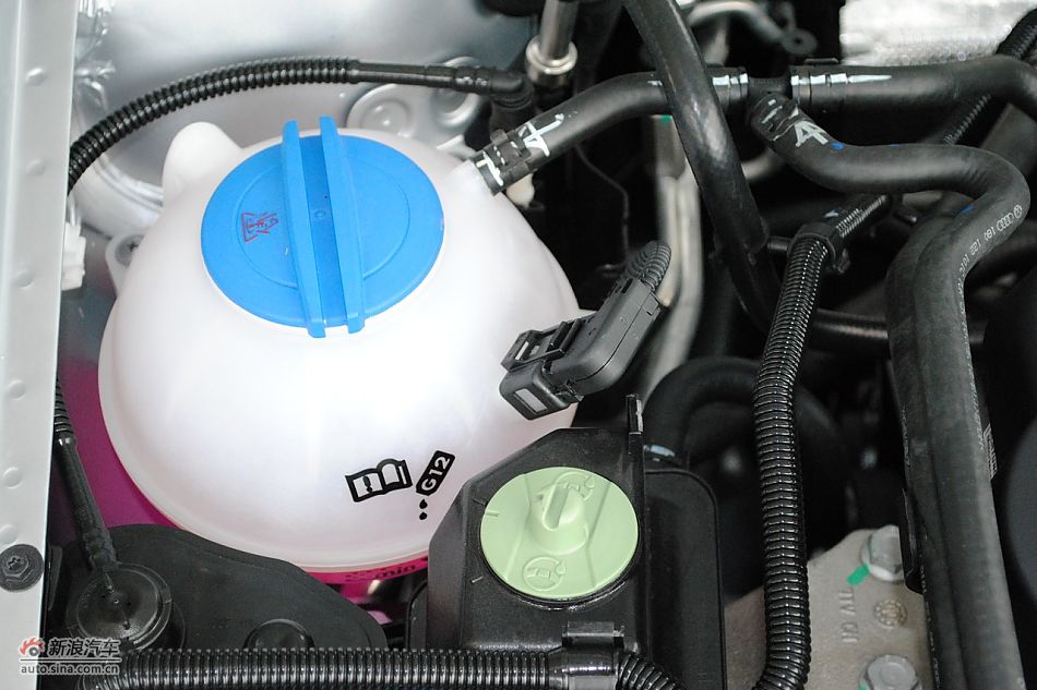 好莱坞男神爱跳脱衣舞?舔屏网友惊呼:男子骚起来太可了【爱游戏(ayx)中国官方网站】(图4) 爱游戏(ayx)中国官方网站