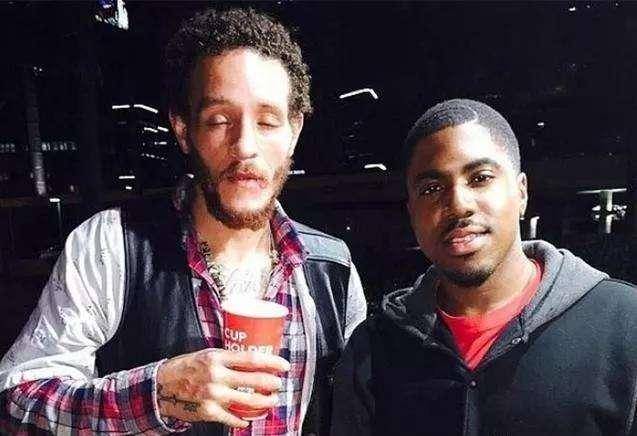 ayx官方网站-
NBA球星破产后怎么挣钱？险些都沦为服务生 艾弗森最智慧！(图6)